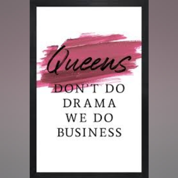 TALKPOSHLYTOME IS LIVE 🩷 Live Notification - Picture 6 of 7